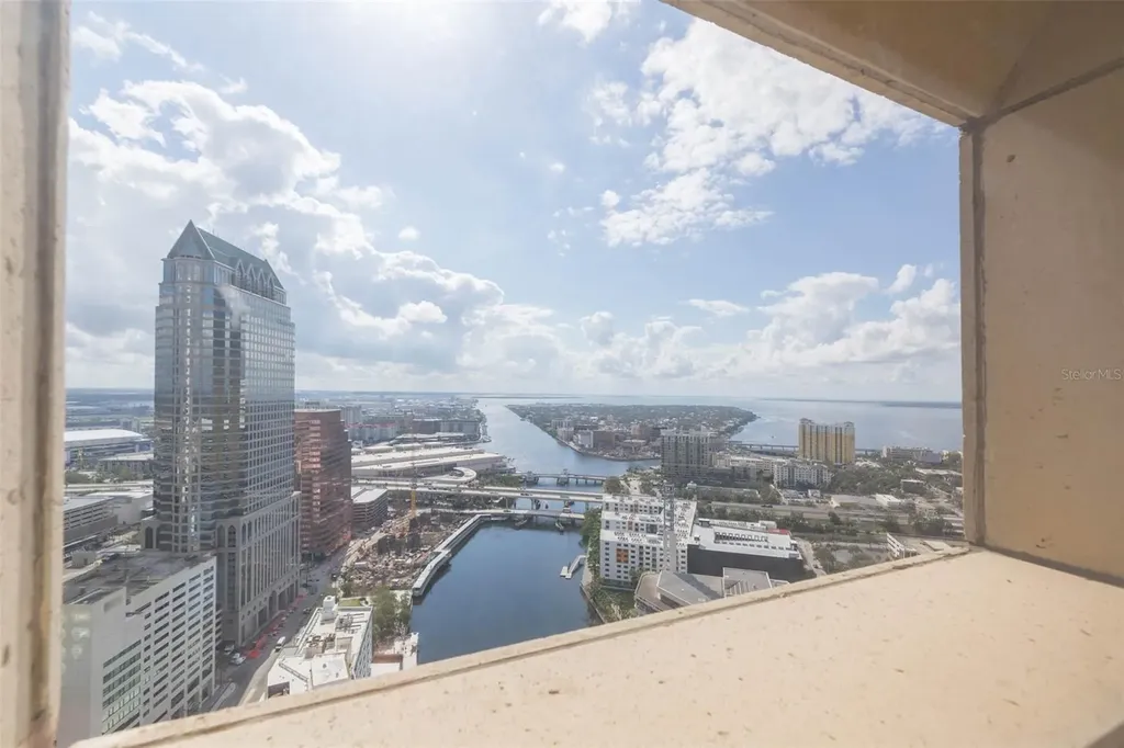 400 N Ashley Drive Tampa FL 33602