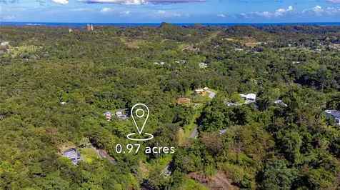 Urb. Haciendas Del Dorado Calle Guayacan A30 Toa Alta PR 00953