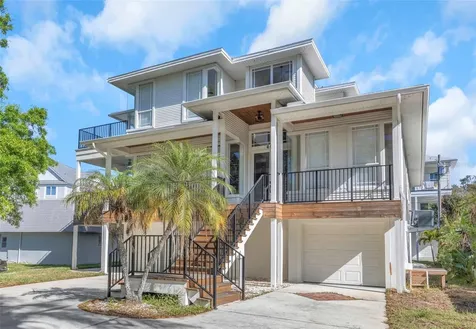 606 Indiana Avenue Crystal Beach FL 34681