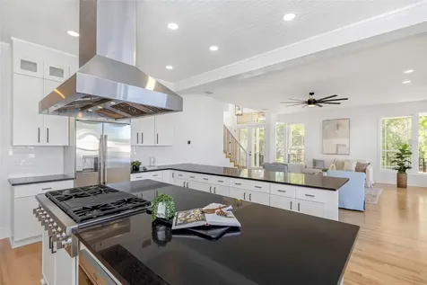 606 Indiana Avenue Crystal Beach FL 34681