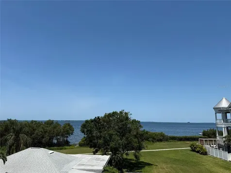 606 Indiana Avenue Crystal Beach FL 34681