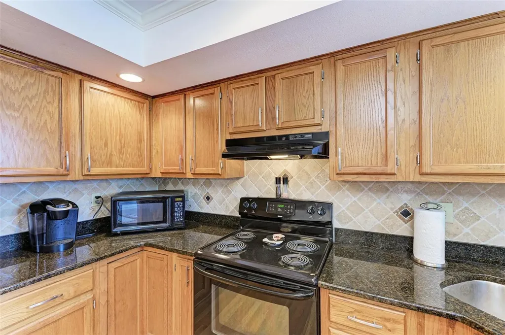 526 Loquat Drive Anna Maria FL 34216