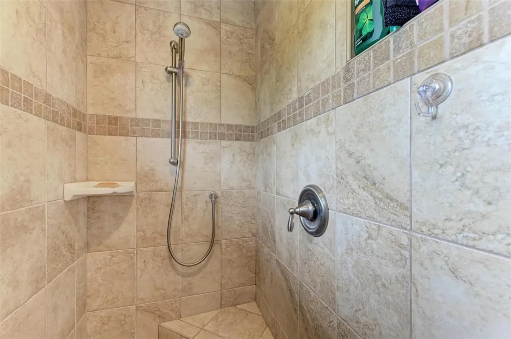 526 Loquat Drive Anna Maria FL 34216