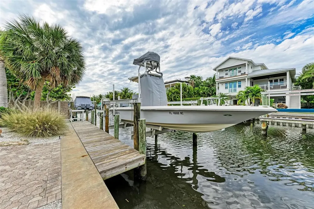 526 Loquat Drive Anna Maria FL 34216