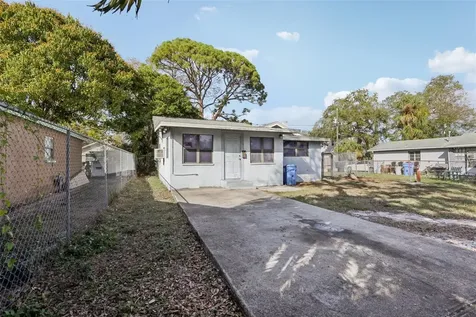 645 16th Avenue S St Petersburg FL 33701