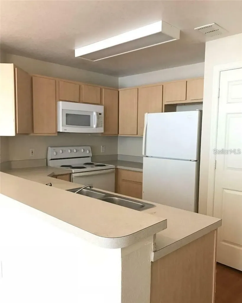 2000 Erving Circle Ocoee FL 34761