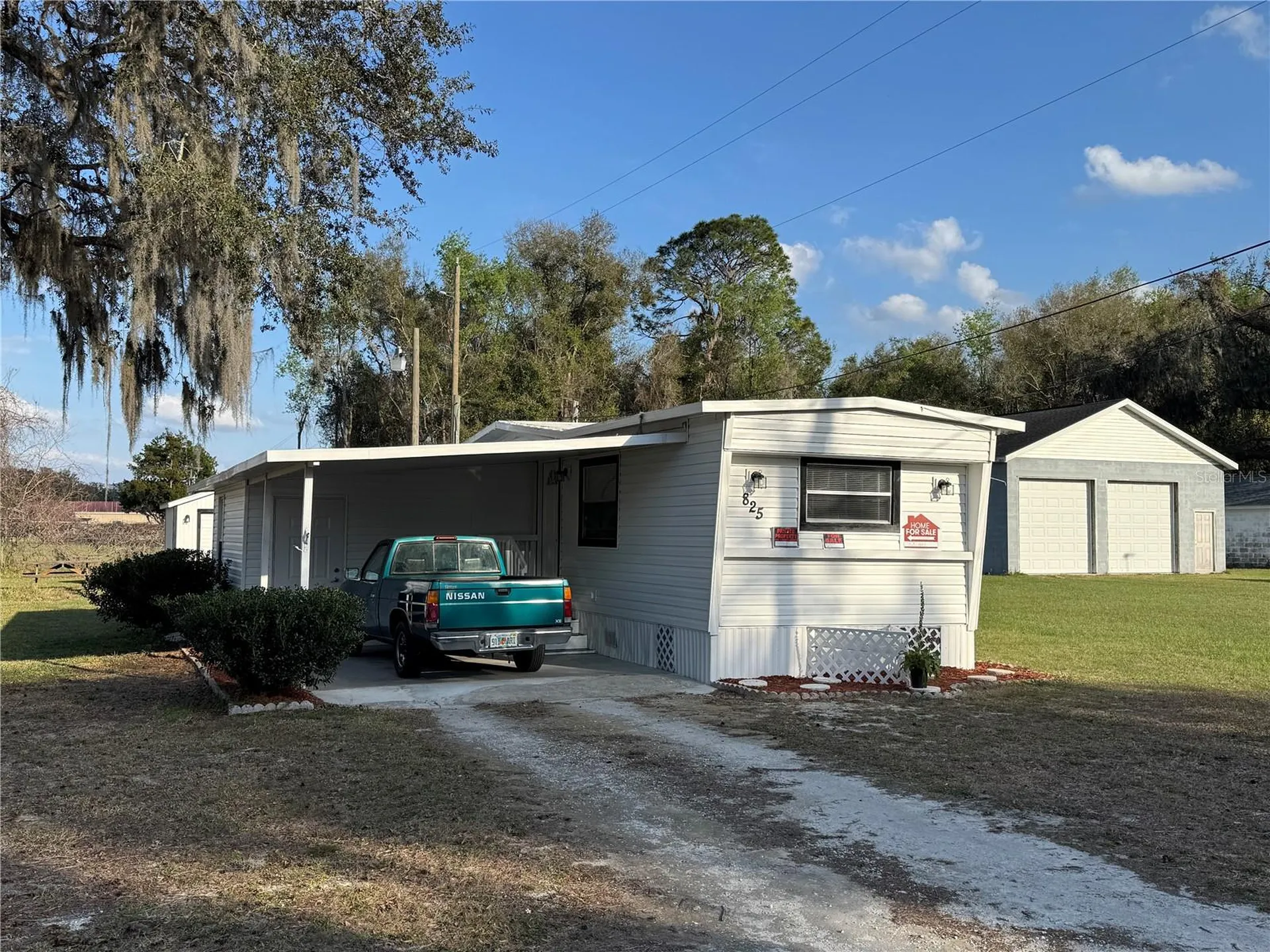 825 Cr 481 Lake Panasoffkee FL 33538