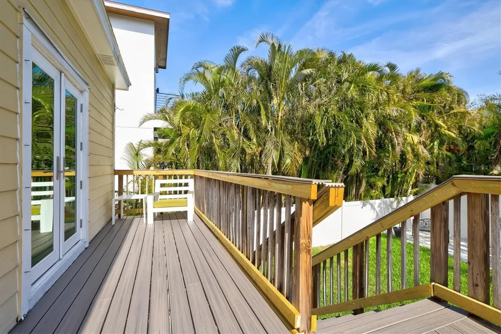 4117 Roberts Point Circle Sarasota FL 34242