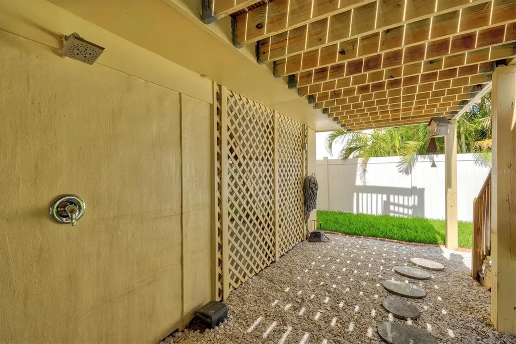 4117 Roberts Point Circle Sarasota FL 34242