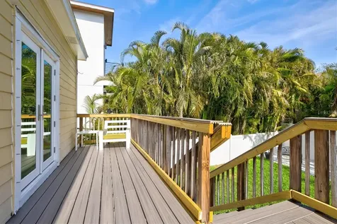 4117 Roberts Point Circle Sarasota FL 34242