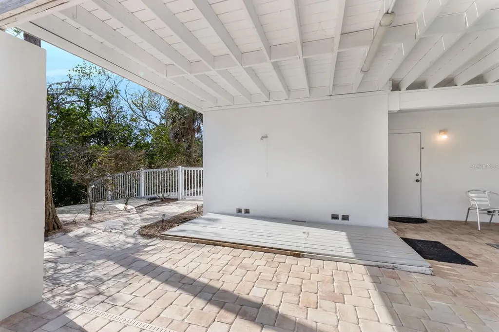 527 Magnolia Avenue Anna Maria FL 34216