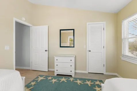 527 Magnolia Avenue Anna Maria FL 34216