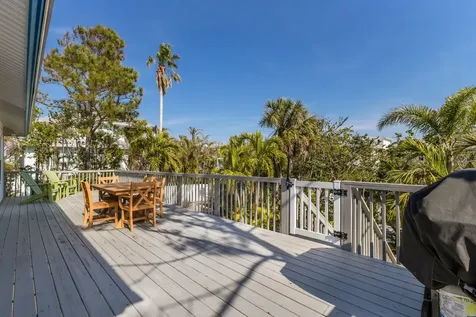 527 Magnolia Avenue Anna Maria FL 34216