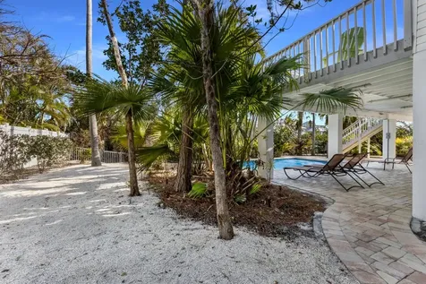 527 Magnolia Avenue Anna Maria FL 34216