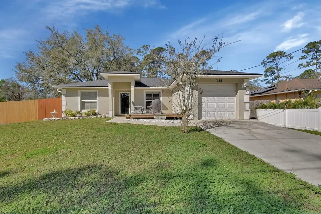 1462 General Mcarthur Avenue Daytona Beach FL 32124