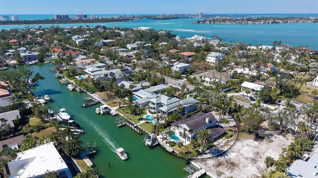 732 Siesta Drive Sarasota FL 34242