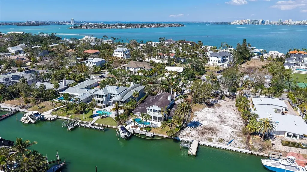 732 Siesta Drive Sarasota FL 34242