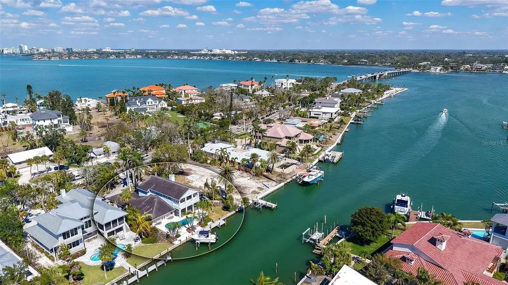 732 Siesta Drive Sarasota FL 34242