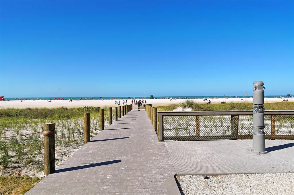 732 Siesta Drive Sarasota FL 34242