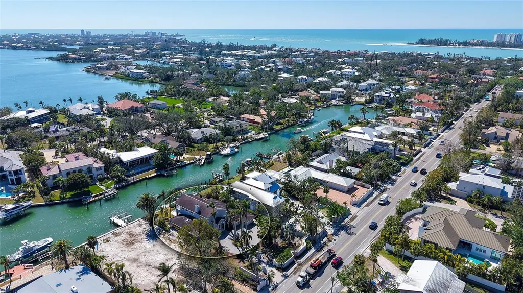732 Siesta Drive Sarasota FL 34242