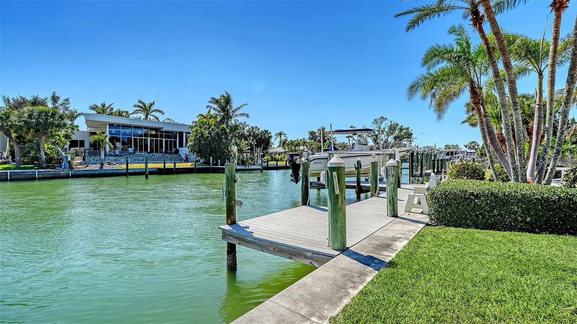 732 Siesta Drive Sarasota FL 34242
