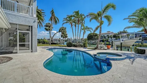 732 Siesta Drive Sarasota FL 34242