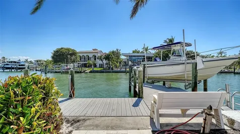 732 Siesta Drive Sarasota FL 34242