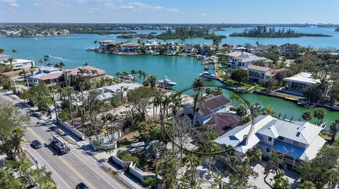 732 Siesta Drive Sarasota FL 34242