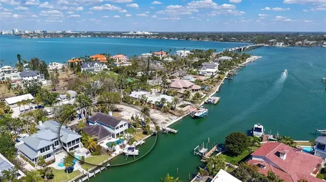 732 Siesta Drive Sarasota FL 34242