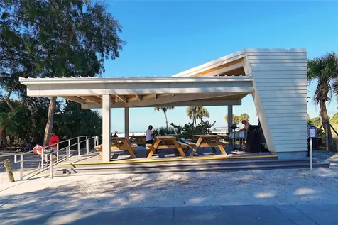 732 Siesta Drive Sarasota FL 34242