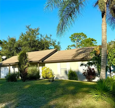 377 Courtland Boulevard Deltona FL 32738