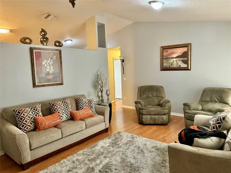 377 Courtland Boulevard Deltona FL 32738