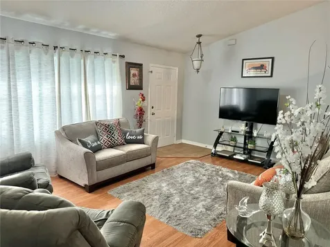 377 Courtland Boulevard Deltona FL 32738