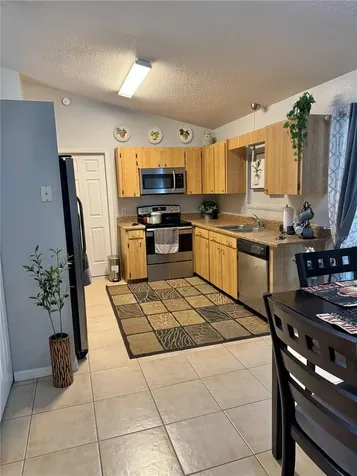 377 Courtland Boulevard Deltona FL 32738