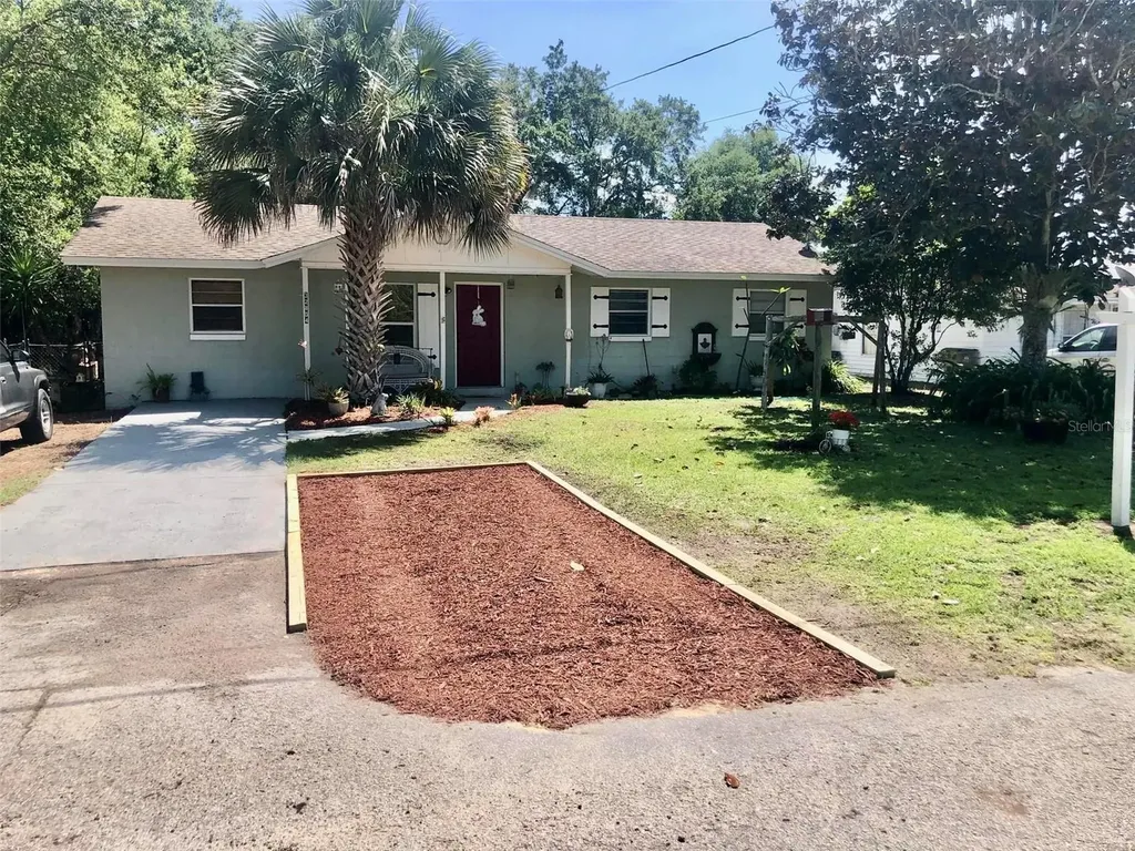 32804 Blossom Lane Leesburg FL 34788