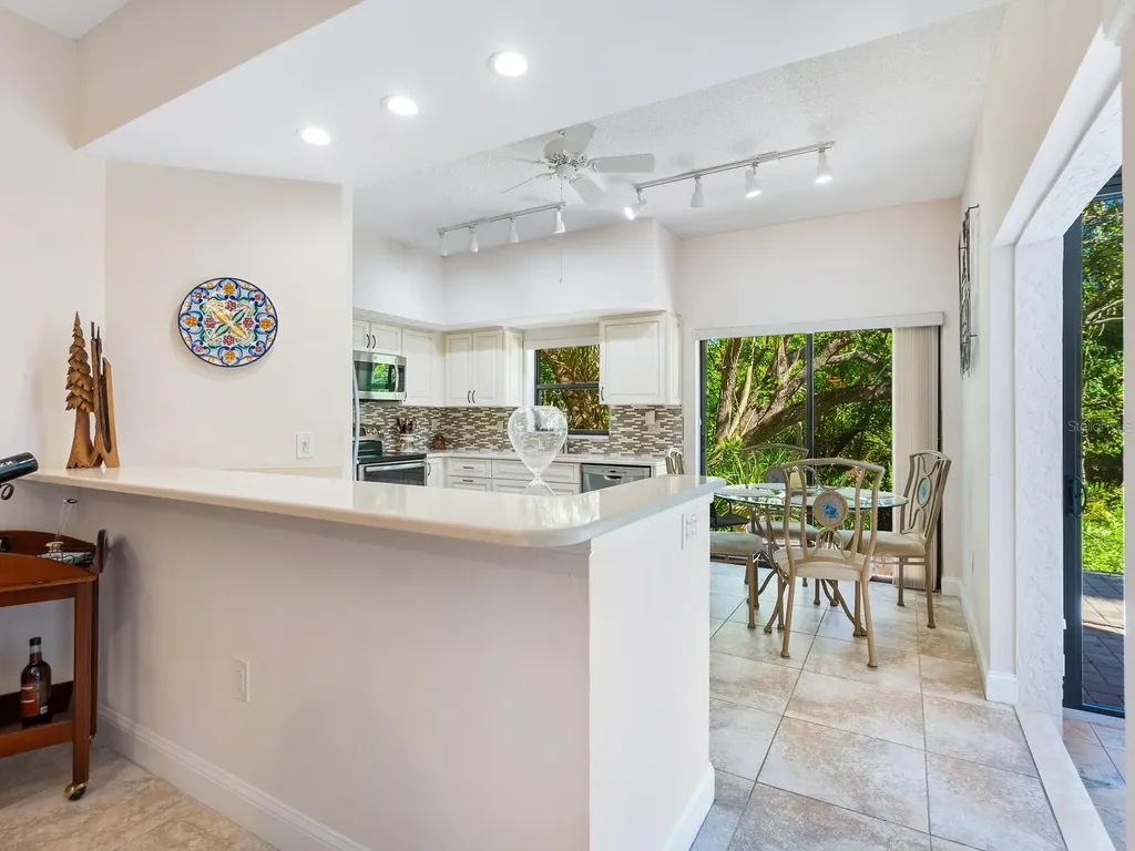 1718 Starling Drive Sarasota FL 34231