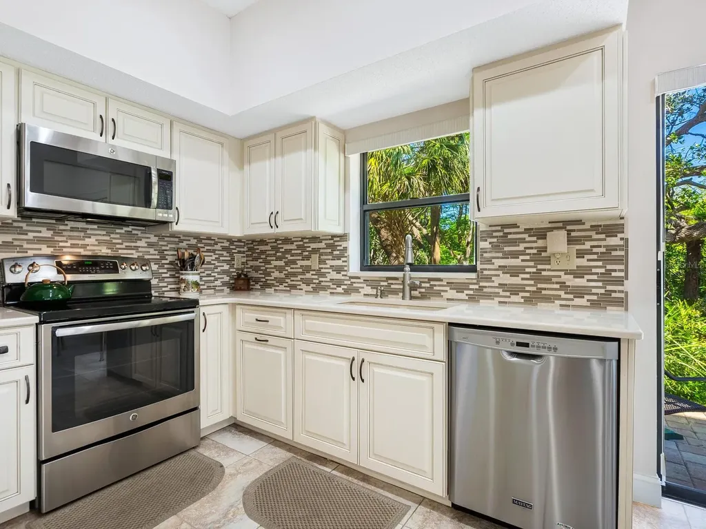1718 Starling Drive Sarasota FL 34231