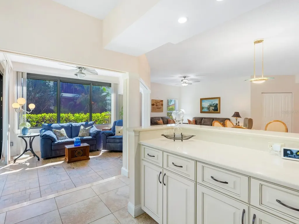 1718 Starling Drive Sarasota FL 34231