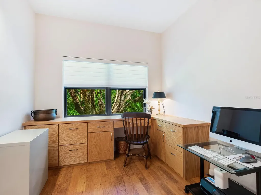1718 Starling Drive Sarasota FL 34231