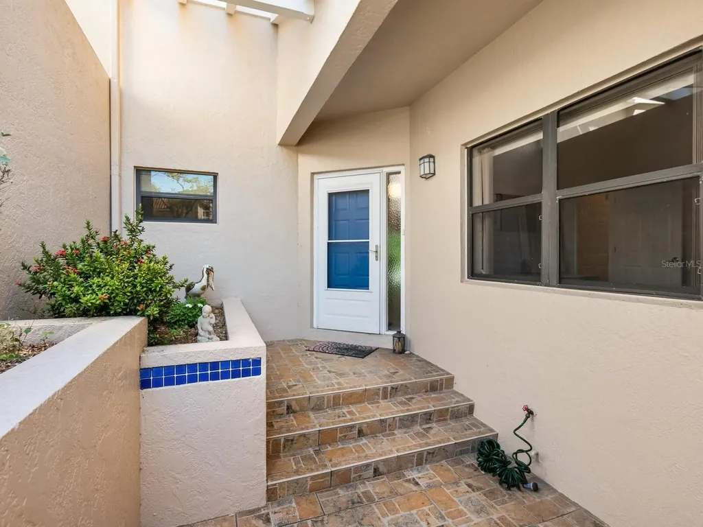 1718 Starling Drive Sarasota FL 34231