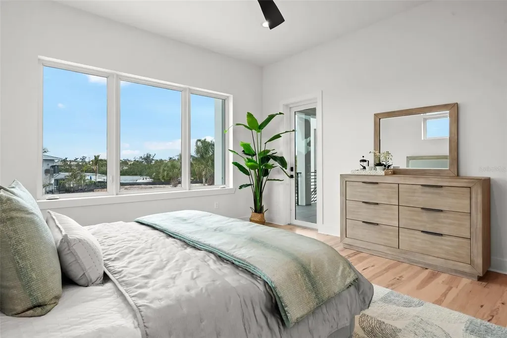 597 Buttonwood Drive Longboat Key FL 34228