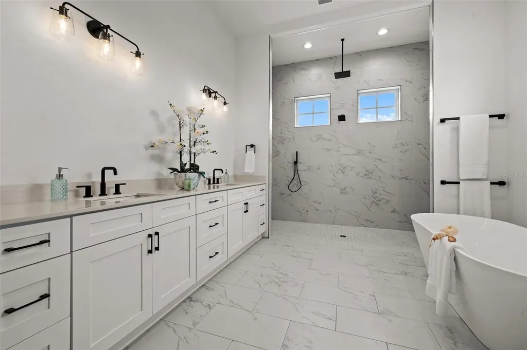 597 Buttonwood Drive Longboat Key FL 34228
