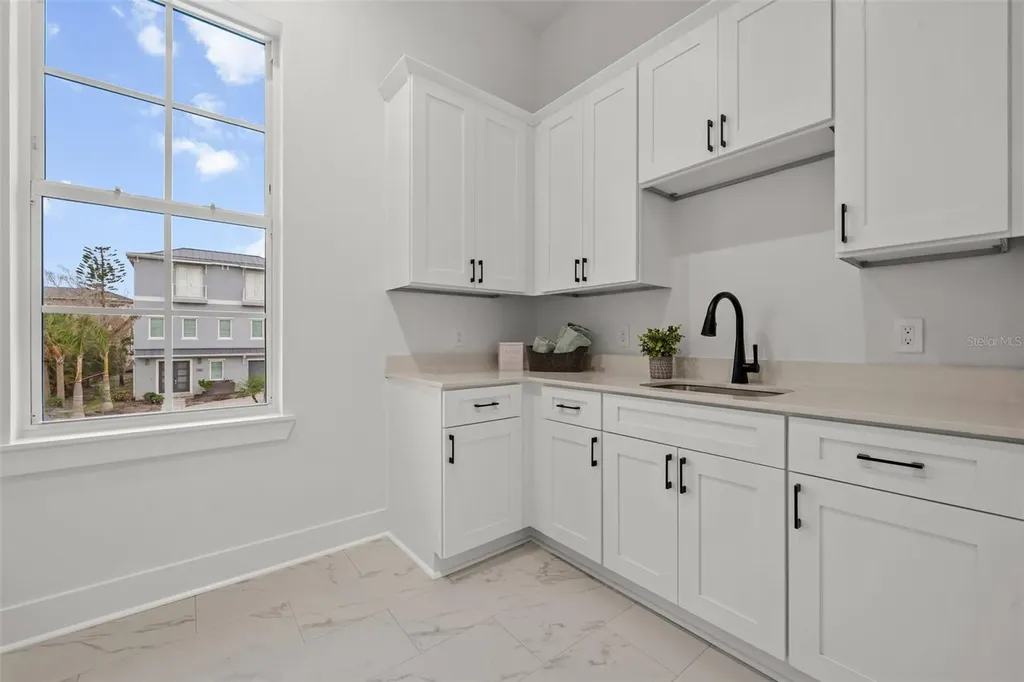 597 Buttonwood Drive Longboat Key FL 34228
