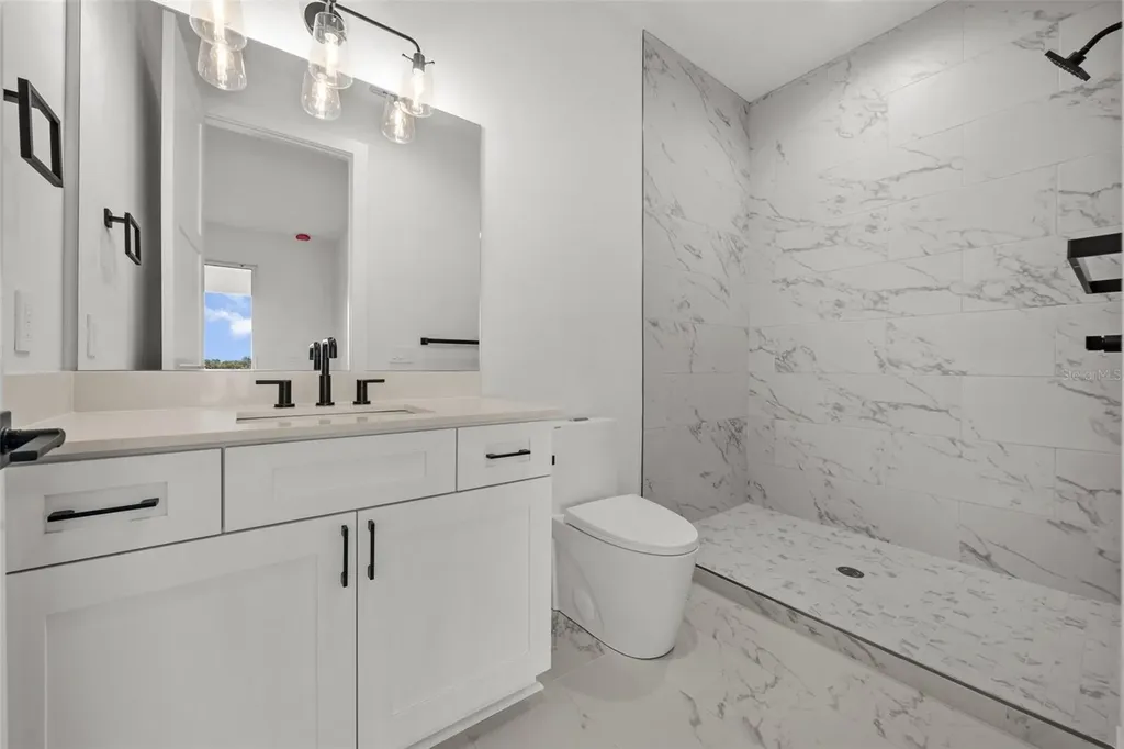 597 Buttonwood Drive Longboat Key FL 34228