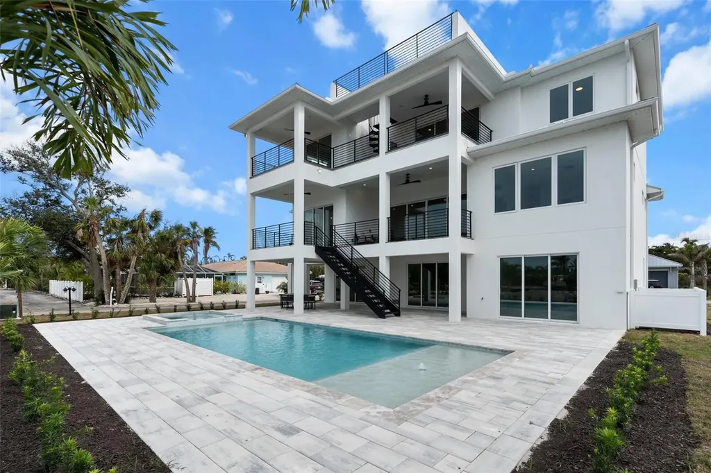 597 Buttonwood Drive Longboat Key FL 34228