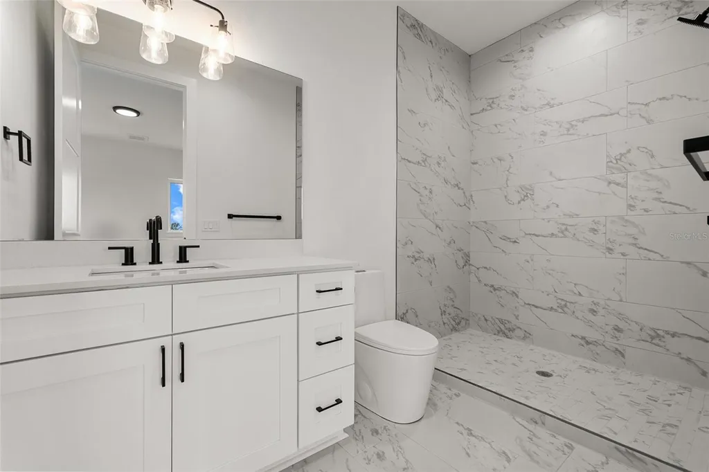 597 Buttonwood Drive Longboat Key FL 34228