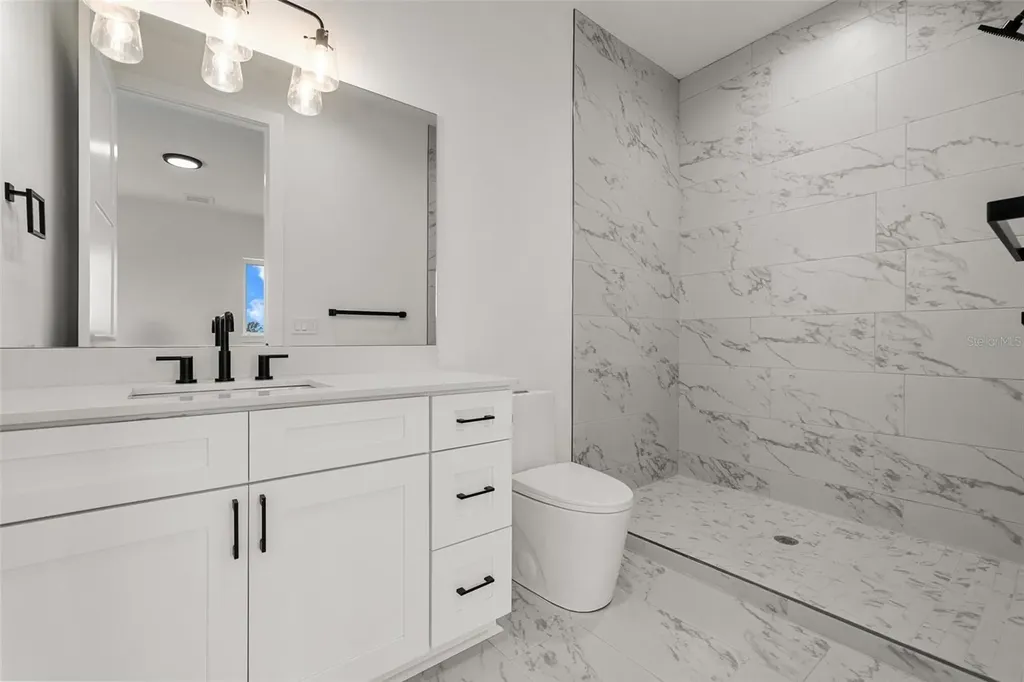 597 Buttonwood Drive Longboat Key FL 34228