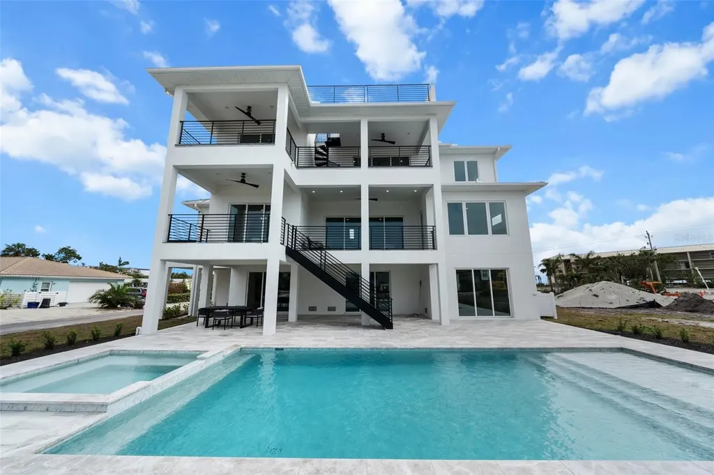 597 Buttonwood Drive Longboat Key FL 34228