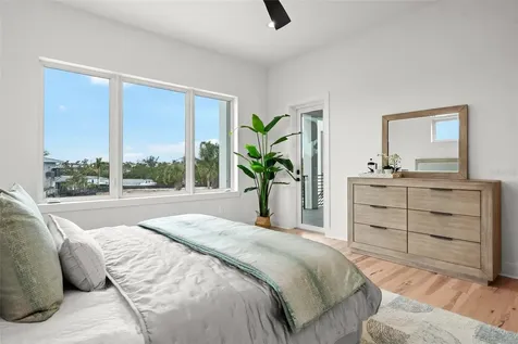 597 Buttonwood Drive Longboat Key FL 34228