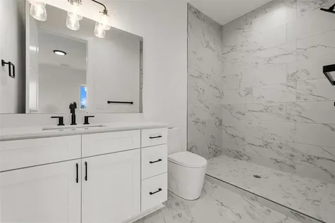 597 Buttonwood Drive Longboat Key FL 34228